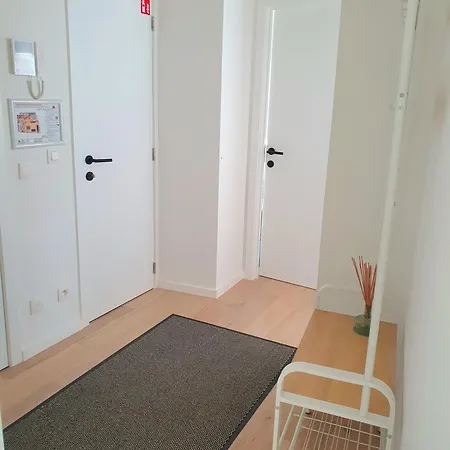 Skaai Five - Newly Renovated 2 Bedrooms * Oostende
