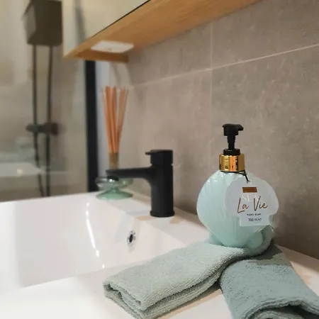 Skaai Five - Newly Renovated 2 Bedrooms * אוסטנדה